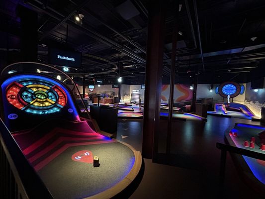 Puttshack - Oakbrook by null