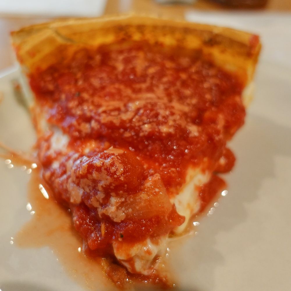 Pizzeria Davlo - Hawaiian Pizza Chicago Style - Pizza Near Me - Omaha, Nebraska