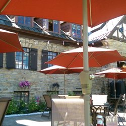 Red House Restauraunt - The patio of Red House Restaurant