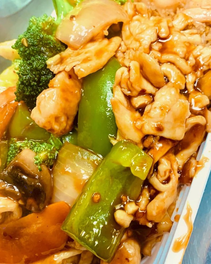 EMPIRE EXPRESS Updated August 2024 25 Photos 3482 E Tremont Ave