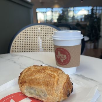 Red Dessert Dive - Coffee & Tea Near Me - Houston, Texas Red Dessert Dive - Coffee & Tea Near Me - Houston, Texas