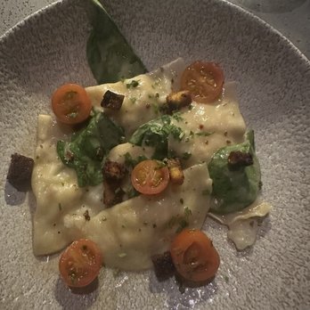 Ulu Kitchen - Lobster ravioli - Hawaiian Near Me - Lahaina, Hawaii Ulu Kitchen - Lobster ravioli - Hawaiian Near Me - Lahaina, Hawaii