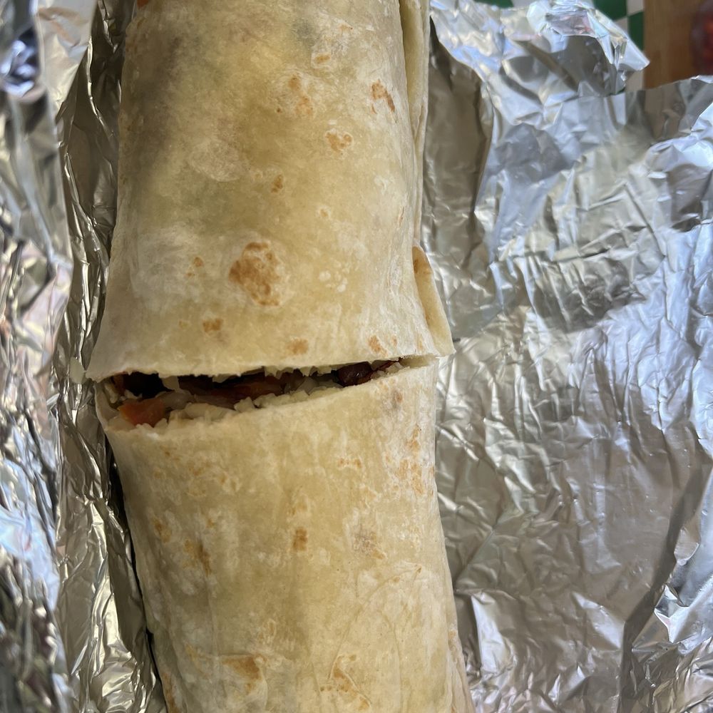 Taqueria Los Cantaritos - Good portion Bacon and Eggs Burrito - Mexican Near Me - Sacramento, California Taqueria Los Cantaritos - Good portion Bacon and Eggs Burrito - Mexican Near Me - Sacramento, California
