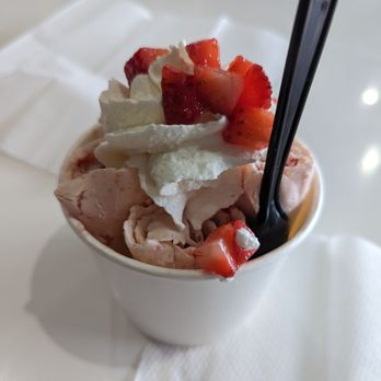 Creamberry - Desserts Near Me - Las Vegas, Nevada Creamberry - Desserts Near Me - Las Vegas, Nevada