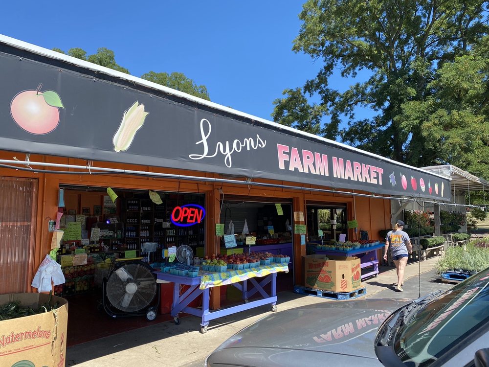 LYONS FRUIT MARKET Updated May 2024 13 Photos & 11 Reviews 6821