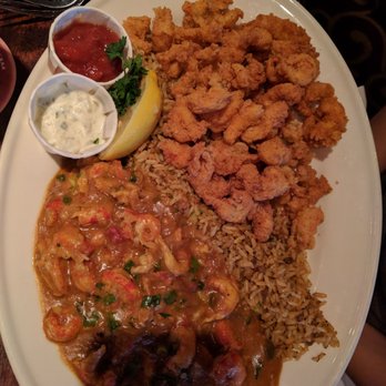 Pappadeaux Seafood Kitchen - Crawfish Platter - Cajun/Creole Near Me - Grapevine, Texas