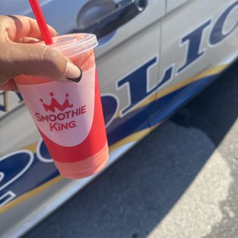 Smoothie King - Strawberry lemon twist smoothie - Juice Bars & Smoothies Near Me - Louisville, Kentucky Smoothie King - Strawberry lemon twist smoothie - Juice Bars & Smoothies Near Me - Louisville, Kentucky