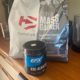 Super mass gainer & creatine Super mass gainer & creatine