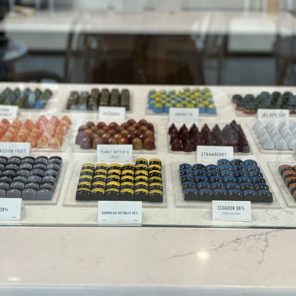 Splendid Oaks Chocolates - Artisan chocolates - Chocolatiers & Shops Near Me - Waco, Texas Splendid Oaks Chocolates - Artisan chocolates - Chocolatiers & Shops Near Me - Waco, Texas