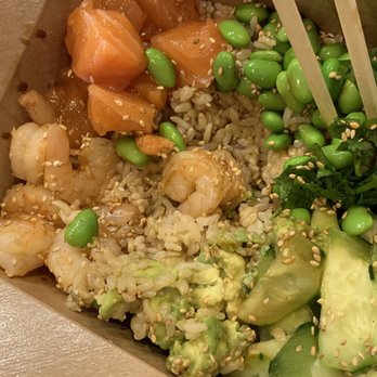 Poke N Roll - my tasteless poke, i got spicy poke sauce and shoyu. - Japanese Near Me - Glendale, California