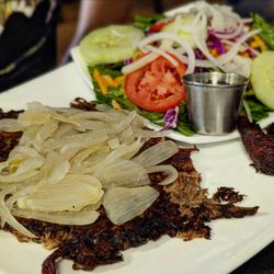 Latin Bohemia - Vaca Frita, Ensalada y Maduros.