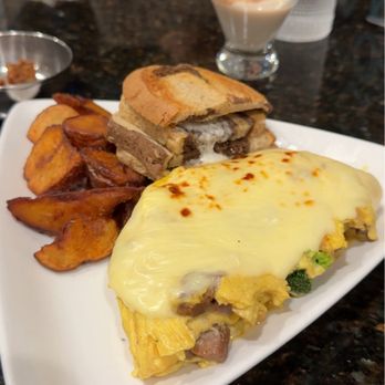 North Street Grille - Omelette BYO - Breakfast & Brunch Near Me - Boston, Massachusetts North Street Grille - Omelette BYO - Breakfast & Brunch Near Me - Boston, Massachusetts
