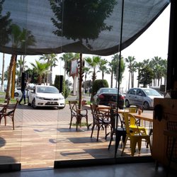 Burger Cafe 85