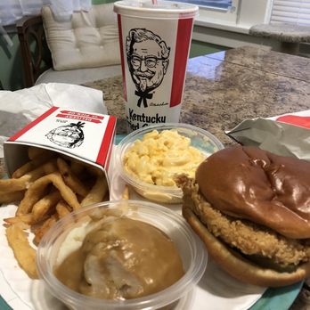 KFC - My Flat chicken sandwich (nothing like the pic or commercial), Mac & Cheese,Mashed Potatoes & Gravy & horrible Secret Recipe Fries. - Fast Food Near Me - Tonawanda, New York