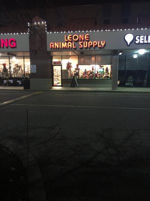 leone pet supply