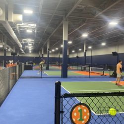 Dill Dinkers Pickleball - Courts
