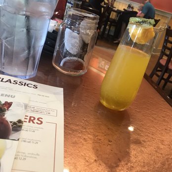 Another Broken Egg Cafe - Mango Kiwi Mimosa - Breakfast & Brunch Near Me - Pembroke Pines, Florida Another Broken Egg Cafe - Mango Kiwi Mimosa - Breakfast & Brunch Near Me - Pembroke Pines, Florida