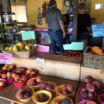 Winters Fruit Tree - Peaches - Grocery Near Me - Winters, California