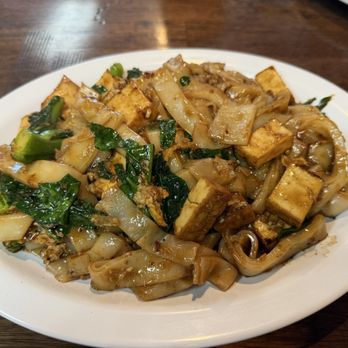 Johnny Wokker - Pad sew ew - Asian Fusion Near Me - Stockton, California Johnny Wokker - Pad sew ew - Asian Fusion Near Me - Stockton, California