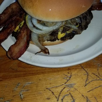 Illinois Bar & Grill On 47th - Bars Near Me - Chicago, Illinois