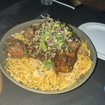 Bleu Kitchen Garlic Noodle Bar - Sweet Garlic Oxtail Garlic Noodles - Noodles Near Me - Las Vegas, Nevada Bleu Kitchen Garlic Noodle Bar - Sweet Garlic Oxtail Garlic Noodles - Noodles Near Me - Las Vegas, Nevada
