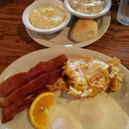 Cracker Barrel Classics Family Meal