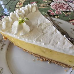 Slice Key Lime Pie