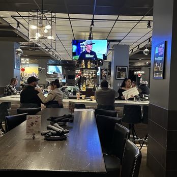 Bar Louie- Round Rock - Bars Near Me - Round Rock, Texas Bar Louie- Round Rock - Bars Near Me - Round Rock, Texas