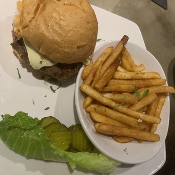 Carnivore - Burger - Steakhouses Near Me - St. Louis, Missouri
