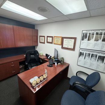County Line Chiropractic - Doctor Office - Chiropractors Near Me - Miami, Florida County Line Chiropractic - Doctor Office - Chiropractors Near Me - Miami, Florida