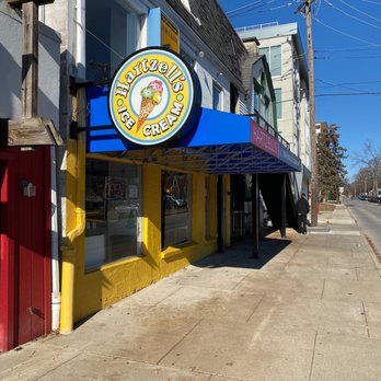 Hartzell's - Facade - Ice Cream & Frozen Yogurt Near Me - Bloomington, Indiana