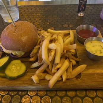 Tavern Hall - Classic Cheese Burger - New American Near Me - Bellevue, Washington Tavern Hall - Classic Cheese Burger - New American Near Me - Bellevue, Washington