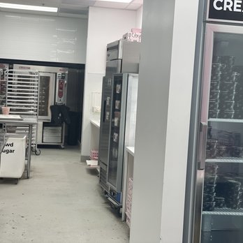 Crumbl - Encino - Where the taste starts! - Bakeries Near Me - Encino, California Crumbl - Encino - Where the taste starts! - Bakeries Near Me - Encino, California