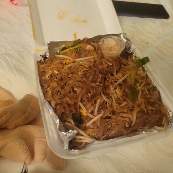 Tasty Thai Restaurant - Thai spicy tender beef pad thai - Thai Near Me - Tempe, Arizona