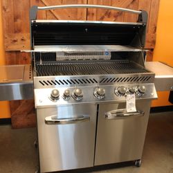 West Coast BBQ Shop - Napoleon Grill
