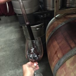 Wine from the barrel Wine from the barrel