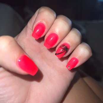 VS Nails - Amazing I see Tina!! She is so good at designs!! Always get what I want. Very nice crew! - Nail Salons Near Me - Naples, Florida VS Nails - Amazing I see Tina!! She is so good at designs!! Always get what I want. Very nice crew! - Nail Salons Near Me - Naples, Florida