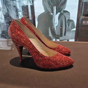 Museo Salvatore Ferragamo - Red pumps covered in Swarovski rhinestones 1960 - Art Museums Near Me - Florence, FI