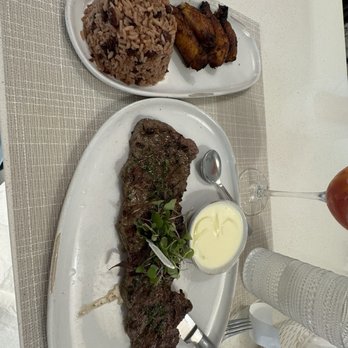 Madrono Restaurant - Churrasco - Latin American Near Me - Miami, Florida