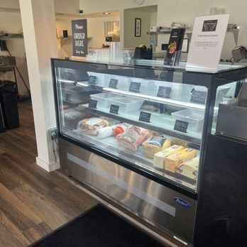 Cafe A Mano - Meats - Delis Near Me - Coraopolis, Pennsylvania
