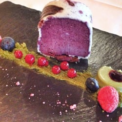 Restaurant Bären - Beerenparfait
