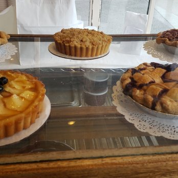 Diane's Bakery Cafe - Pies! - Bakeries Near Me - Roslyn, New York