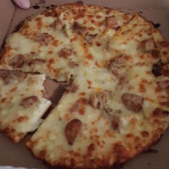 Rusty's Pizza Parlor - This is what they call fresh Chile Verde Pizza. This crap looks like it was made yesterday. - Pizza Near Me - Bakersfield, California