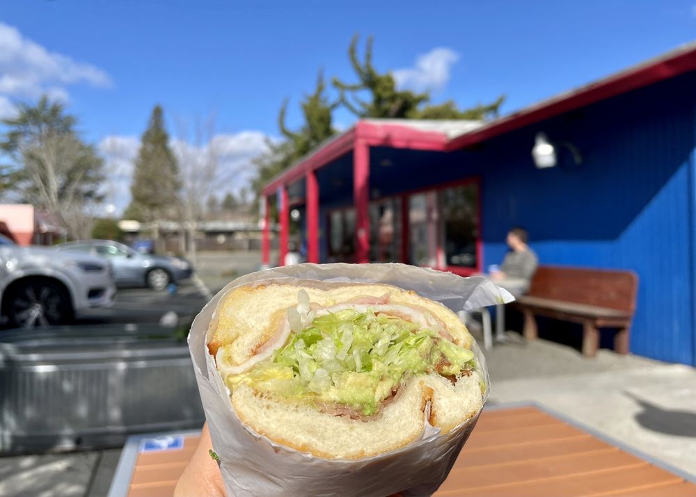 Ike’s Love & Sandwiches