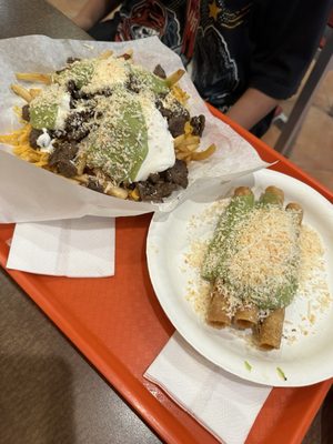 Roberto's Taco Shop by null