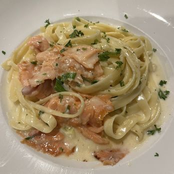 Sotto Mare - Fettuccine With Smoked Salmon - Seafood Near Me - San Francisco, California Sotto Mare - Fettuccine With Smoked Salmon - Seafood Near Me - San Francisco, California