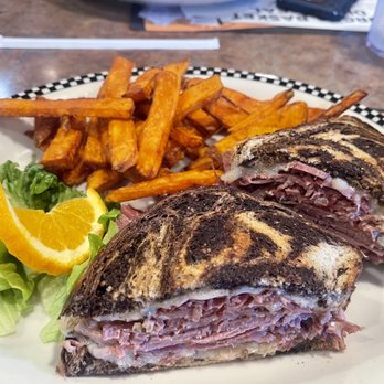 Black Bear Diner Milpitas - Reuben (970 cals.) and Sweet Potato Fries (880 cals.) - Diners Near Me - Milpitas, California
