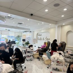 Nice spot to get your feet and nails done. Nice spot to get your feet and nails done.