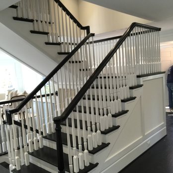 AAK Contractor - a staircase in a home - General Contractors Near Me - Arlington, Virginia AAK Contractor - a staircase in a home - General Contractors Near Me - Arlington, Virginia