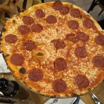 Mister O1 Extraordinary Pizza Dr Phillips - Pepperoni pizza - Italian Near Me - Orlando, Florida Mister O1 Extraordinary Pizza Dr Phillips - Pepperoni pizza - Italian Near Me - Orlando, Florida
